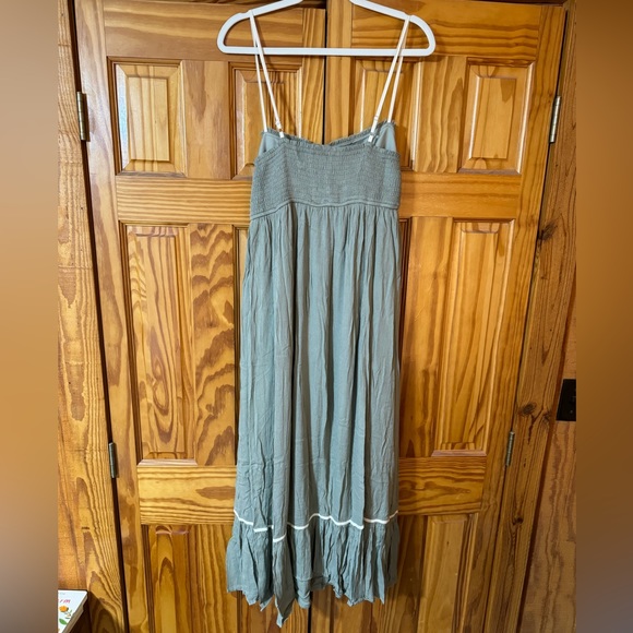 Catherine Maxi Dress - Mindy Mae’s Market - Picture 5 of 6
